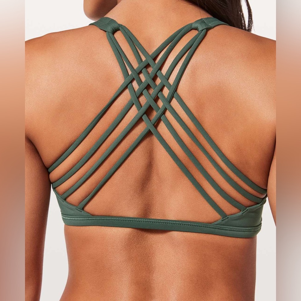 Lululemon Free To Be Wild Sports Bra in Dark Forest size 4